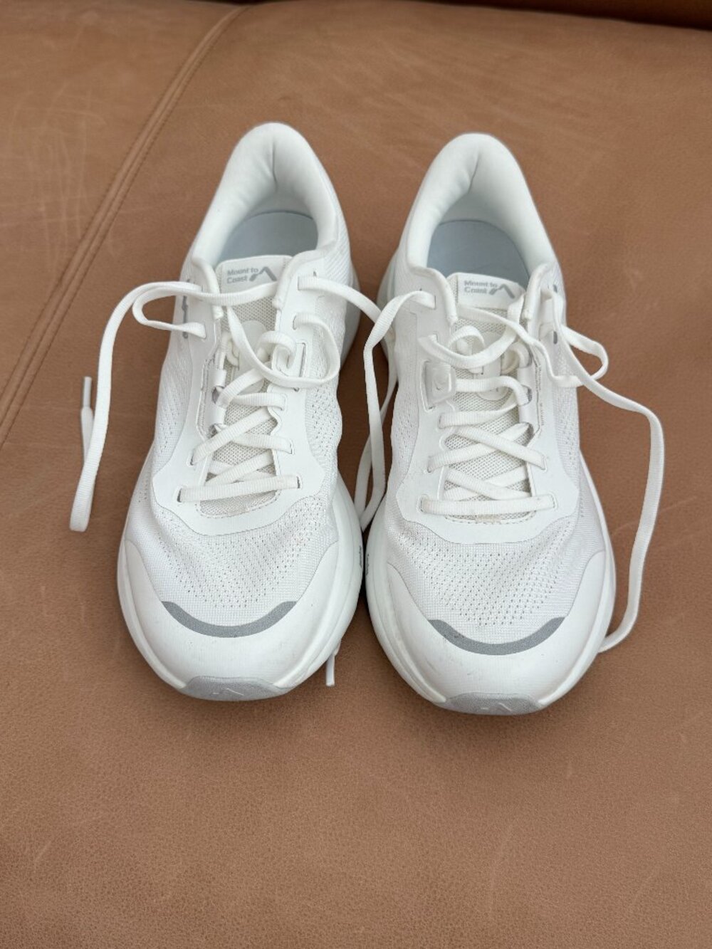Mount to Coast Women’s White Athletic Running Shoes Size 9